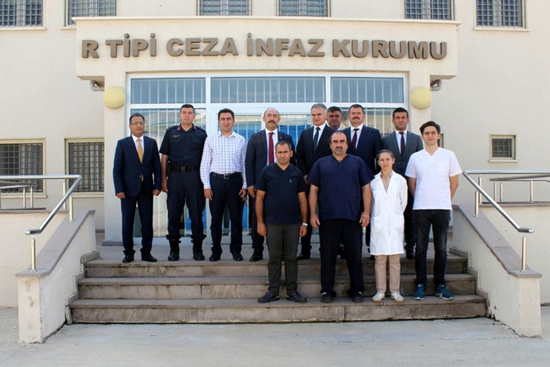ceza ve tevkifevleri genel mudurlugu saglik ve basin halkla iliskiler daire baskanligi heyeti izmir yerleskesinde bulunan ceza infaz kurumlarinda incelemelerde bulundu