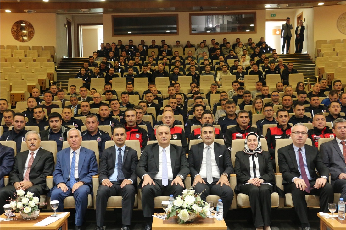 Ceza İnfaz Sistemi Personelinin Mesleki Gelişimi İçin Ankara Eğitim Merkezinde Katılımcılarla Bir Araya Gelindi