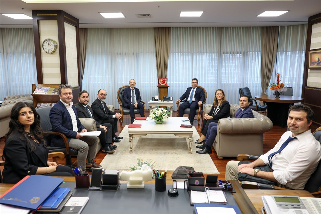 Türk Eczacıları Birliği Heyeti Ceza ve Tevkifevleri Genel Müdürlüğünü Ziyaret Etti