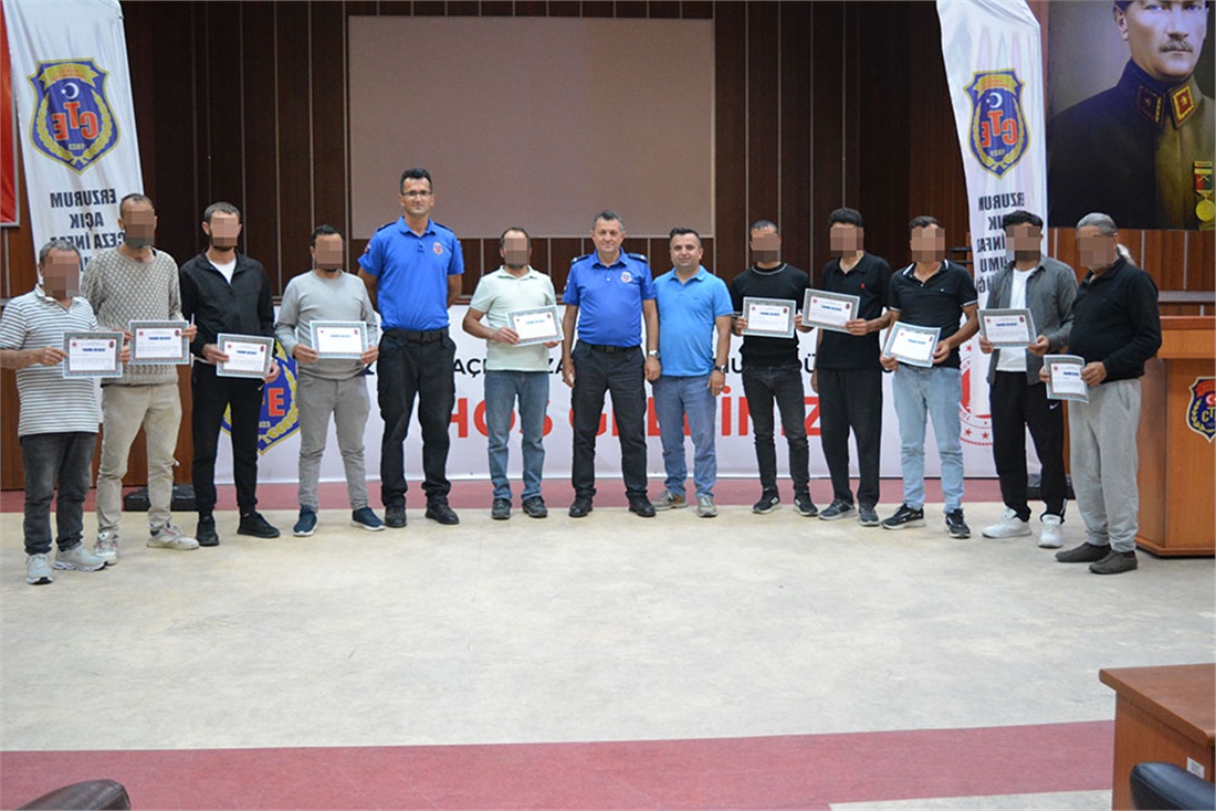 Erzurum Açık Ceza İnfaz Kurumunda Hükümlülere Takdir Belgesi
