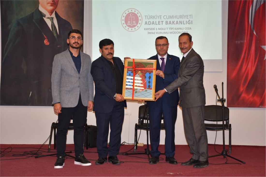 Kayseri 1 Nolu T Tipi Kapalı Ceza İnfaz Kurumunda Halk Ozanları Buluşması