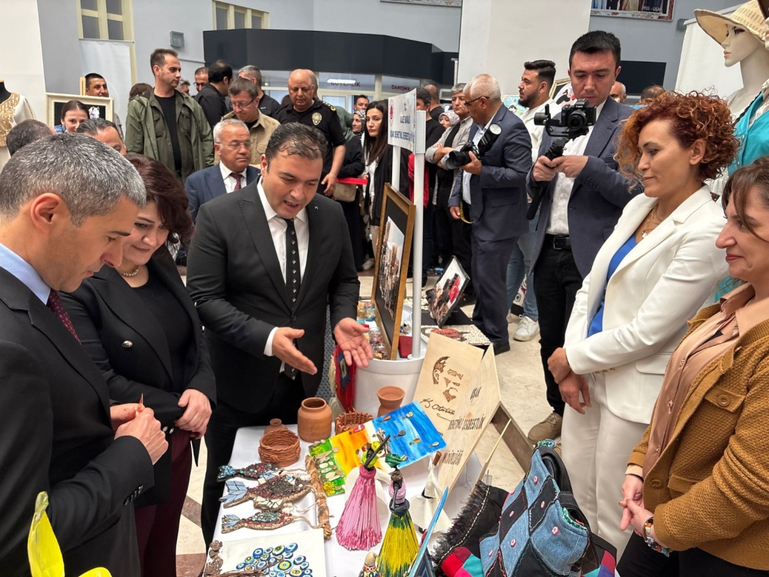  Uşak Denetimli Serbestlik Müdürlüğü’nden Hayat Boyu Öğrenme Haftası’na Anlamlı Katkı