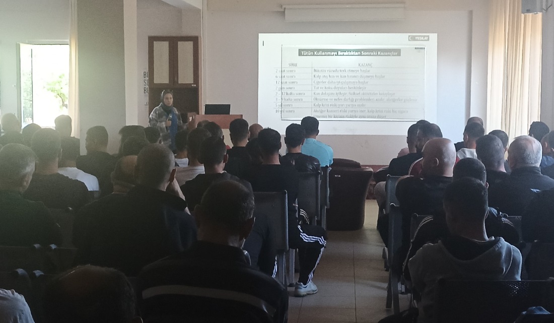 Gümüşhacıköy Açık Ceza İnfaz Kurumunda Bağımlılık ve YEDAM Farkındalık Semineri Gerçekleştirildi
